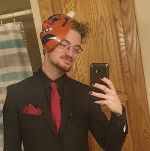 Meet your Posher, Christian